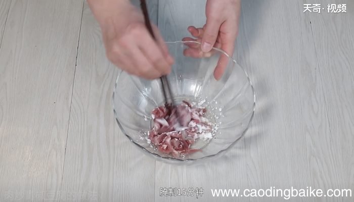 肉炒青椒豆腐的做法 肉炒青椒豆腐怎么做