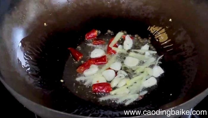 孜香辣味花菜的做法孜香辣味花菜怎么做