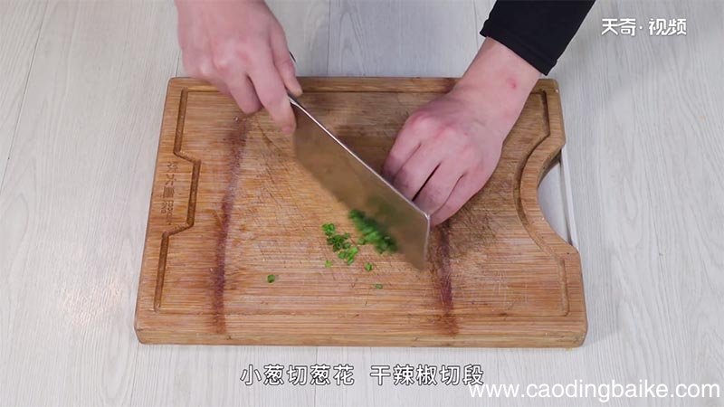 炒菜花的做法 炒菜花怎么做
