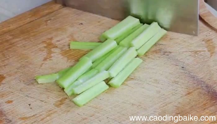 椒盐牛蛙的做法椒盐牛蛙怎么做