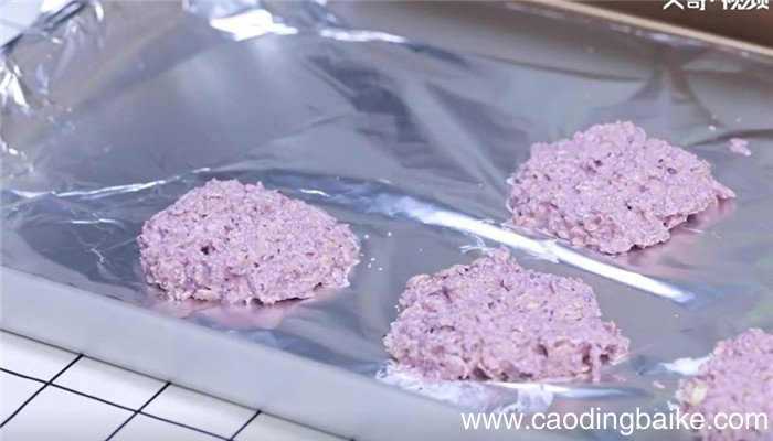 无油低脂蓝莓酸奶燕麦饼干怎么做 无油低脂蓝莓酸奶燕麦饼干的做法
