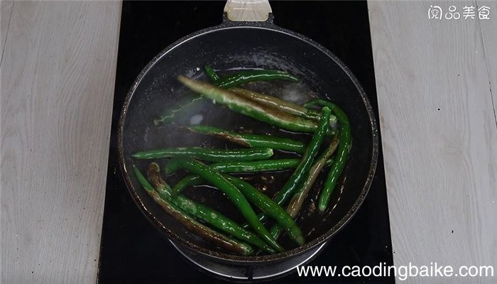 虎皮椒炒干子怎么做 虎皮椒炒干子的做法