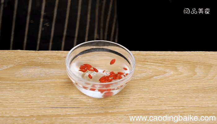 鸭架汤的做法 鸭架汤的做法