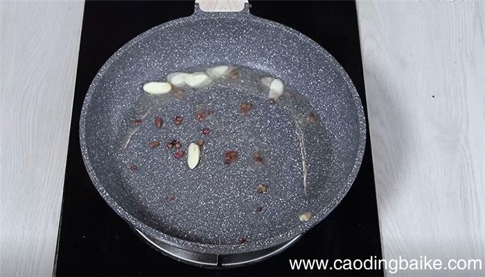 甜椒杏鲍菇怎么做 甜椒杏鲍菇的做法