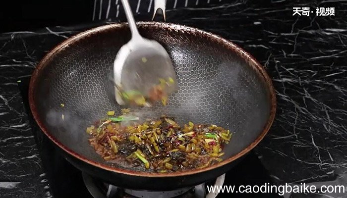 家常扒五花肉的做法 怎么做家常扒五花肉