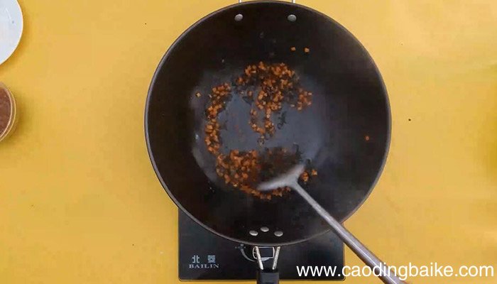 木耳牛肉馅的调法 木耳牛肉馅的做法