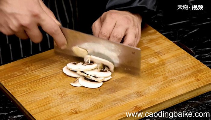 珍菌炖鳜鱼的做法 怎么做珍菌炖鳜鱼