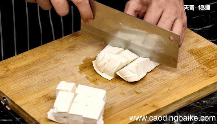 大虾烧豆腐的做法 大虾烧豆腐怎么做