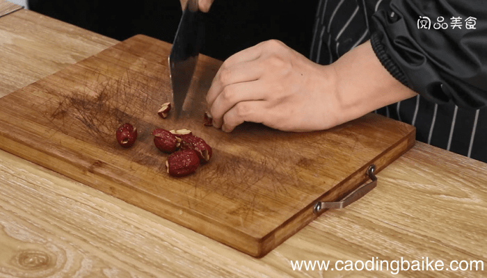 野生菌乌鸡汤 野生菌乌鸡汤的做法
