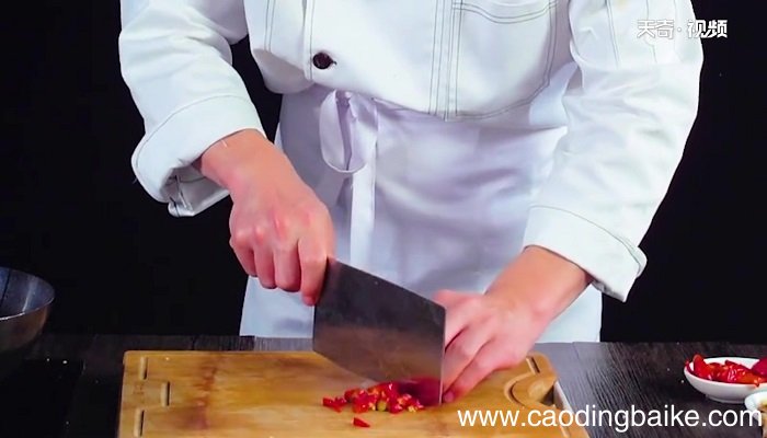 绝代双椒耗儿鱼怎么做 绝代双椒耗儿鱼的做法