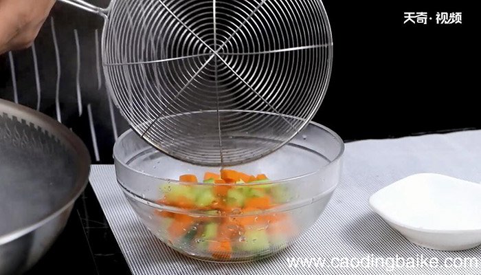 花生米拌黄瓜的做法 怎么做花生米拌黄瓜