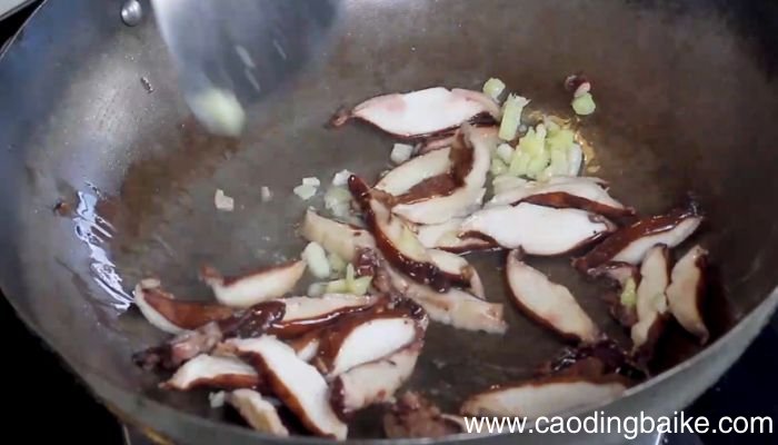 牛肉炒香菇的做法牛肉炒香菇怎么做
