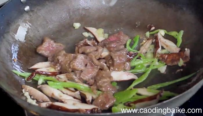 牛肉炒香菇的做法牛肉炒香菇怎么做