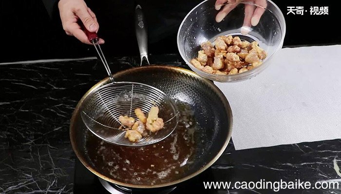 干炸肉段的做法 怎么做干炸肉段