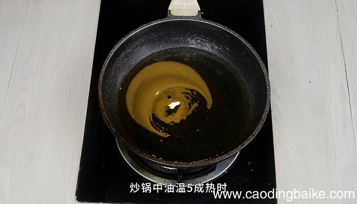 牛奶咖喱鸡翅土豆的做法 牛奶咖喱鸡翅土豆怎么做