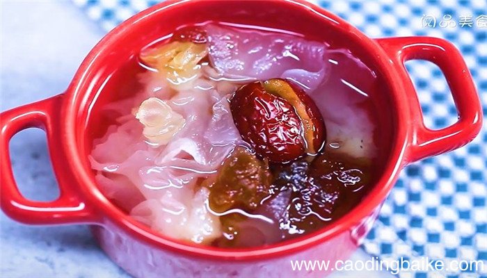 桃胶皂角米炖银耳怎么做 桃胶皂角米炖银耳的做法