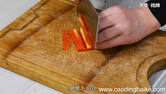 手撕凉拌鸡丝的做法 手撕凉拌鸡丝怎么做