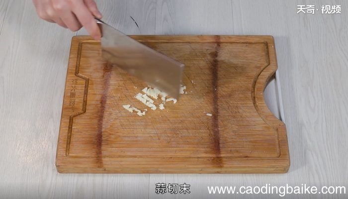 手撕凉拌鸡丝的做法 手撕凉拌鸡丝怎么做