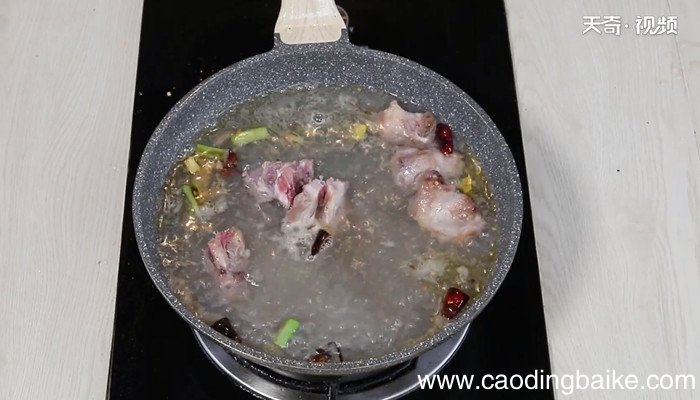 排骨汤面的做法 排骨汤面怎么做