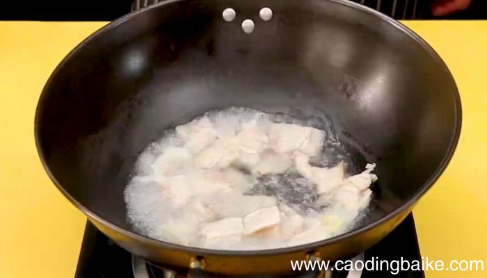 毛豆笋干炖肉的做法毛豆笋干炖肉怎么做