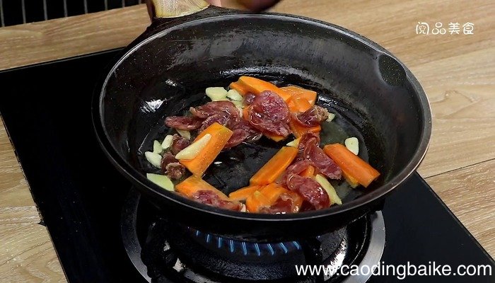 韭黄炒腊肠的做法 韭黄炒腊肠怎么做好吃