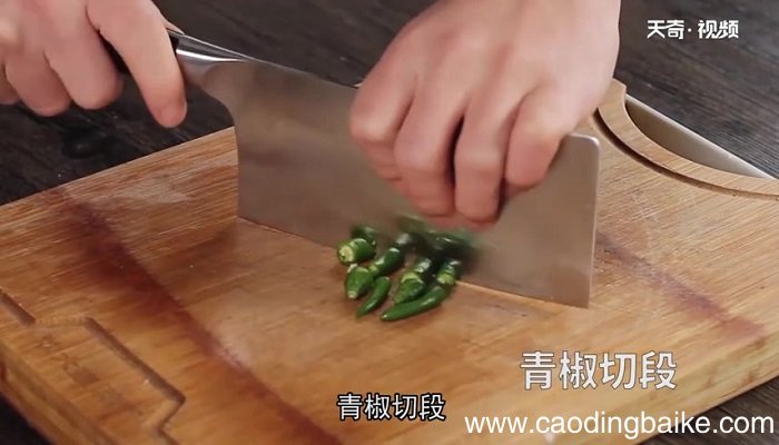 肥肠蛙怎么做 肥肠蛙的做法