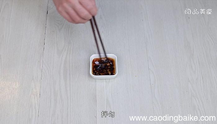 松花蛋拌豆腐 松花蛋拌豆腐的做法