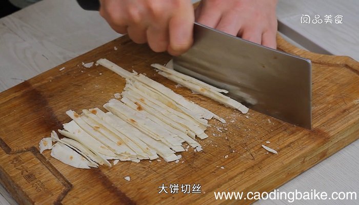 圆白菜炒饼的做法是什么圆白菜炒饼怎么做