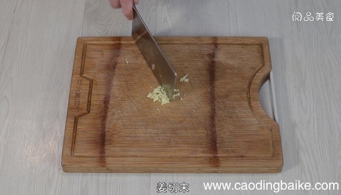肉丁焖青豆家常做法 肉丁焖青豆怎么做