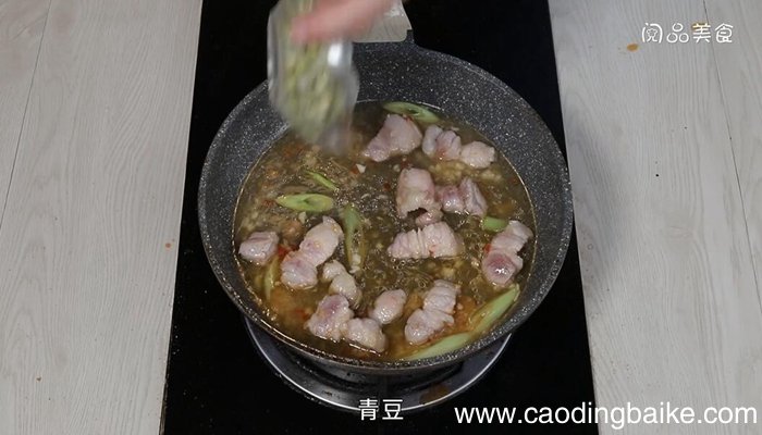 肉丁焖青豆家常做法 肉丁焖青豆怎么做