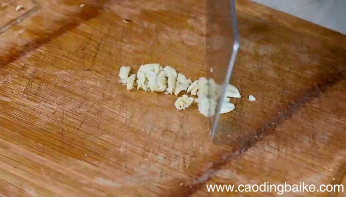 毛豆炒香菇的做法 毛豆炒香菇怎么做