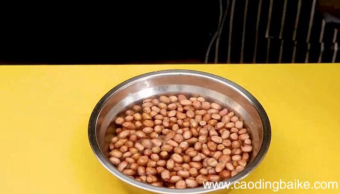 花生米裹糖粉怎么炸 花生米裹糖粉的做法