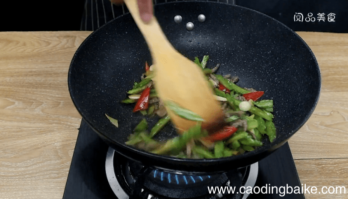苦瓜炒牛肉的做法 苦瓜炒牛肉的做法
