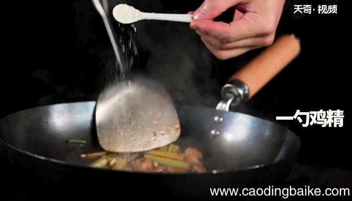 生炒肥肠的做法 生炒肥肠怎么做