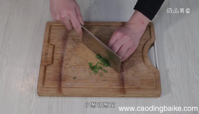 西兰花配蛋炒饭的做法 西兰花配蛋炒饭怎么做