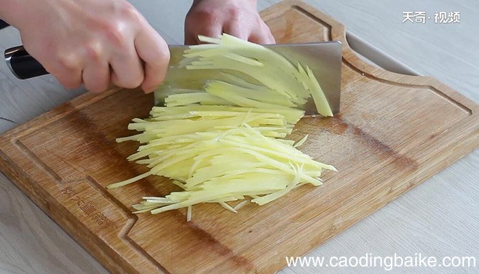 双椒土豆丝的做法 怎么做双椒土豆丝