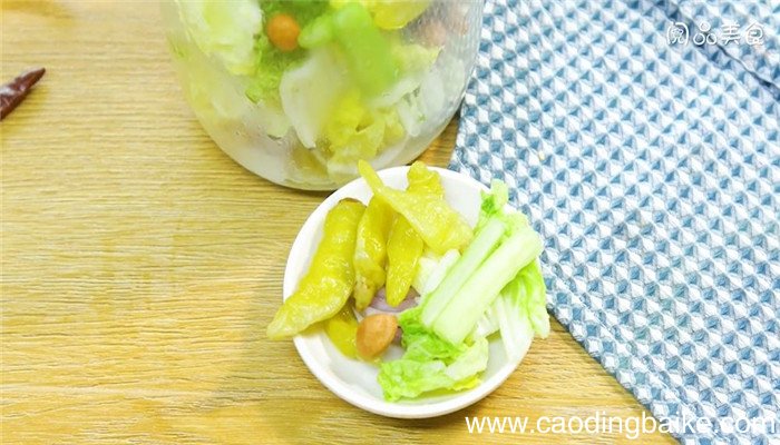 小米泡椒泡菜怎么做 小米泡椒泡菜的做法