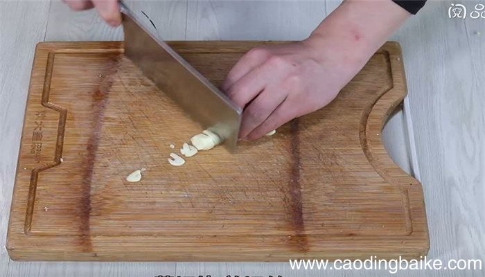 榨菜木耳炒肉丝怎么做 榨菜木耳炒肉丝的做法