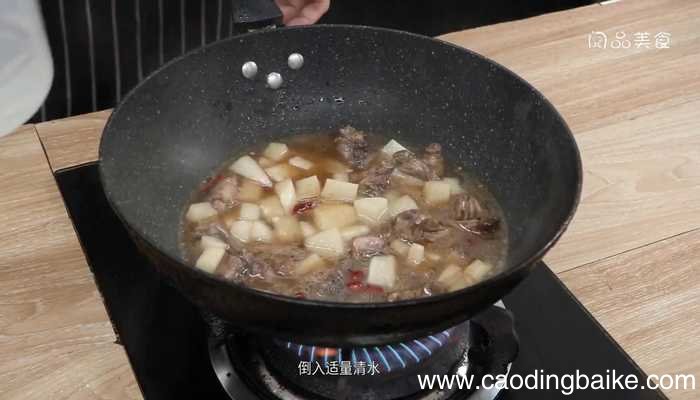 泡萝卜烧乳鸽 泡萝卜烧乳鸽的做法