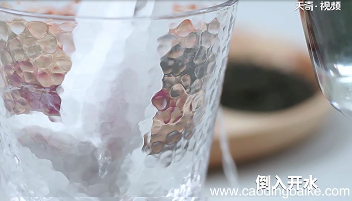 红花益母草茶怎么泡 红花益母草茶的做法