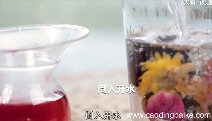 金盏玫瑰茄茶怎么做 金盏玫瑰茄茶的制作方法