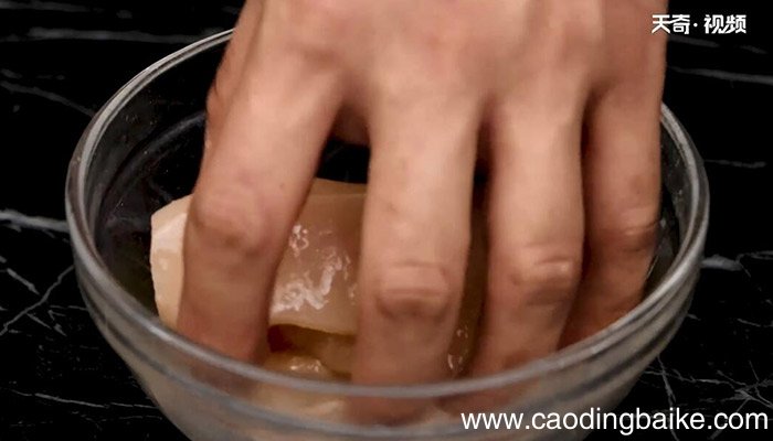 炸鸡排怎么做 炸鸡排的做法