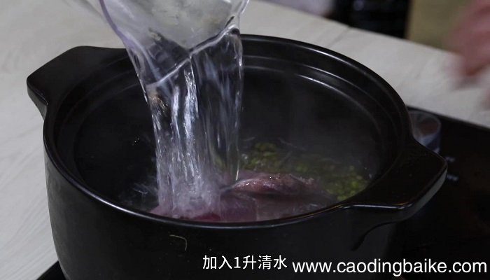 琵琶骨藕块绿豆汤怎么做 琵琶骨藕块绿豆汤的做法