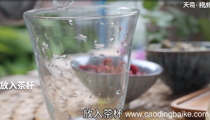 菊花枸杞茶怎么泡 菊花枸杞茶的泡法