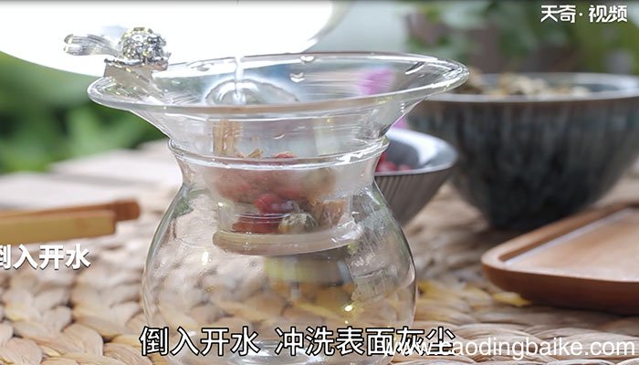 菊花枸杞茶怎么泡 菊花枸杞茶的泡法