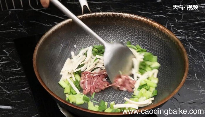 顾家炸蛋卷的做法 顾家炸蛋卷怎么做