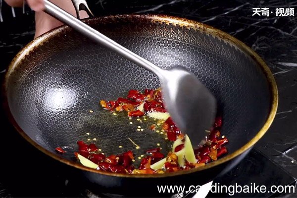 红油牛蹄筋的做法 红油牛蹄筋怎么做