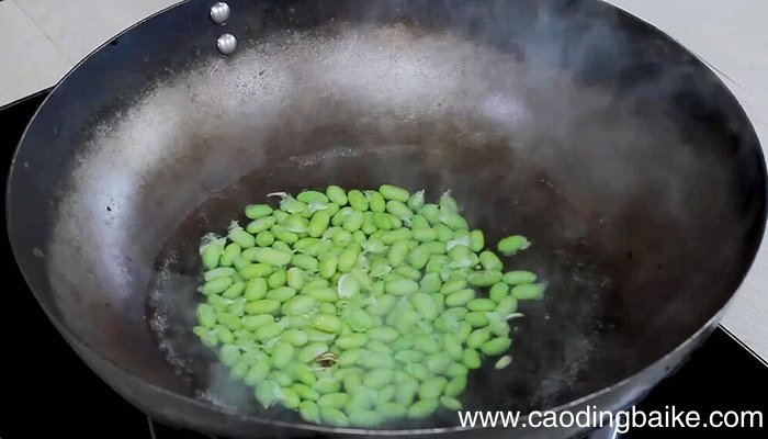清炒毛豆虾仁的做法 清炒毛豆虾仁怎么做