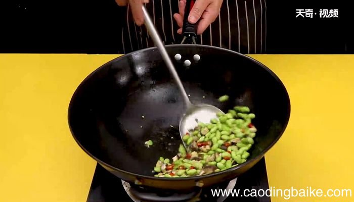 香菇毛豆炒肉的做法香菇毛豆炒肉怎么做