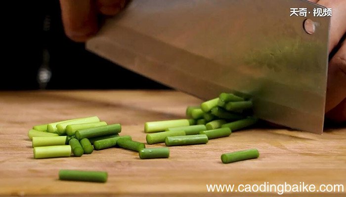 蛋黄熘豆腐的做法 怎么做蛋黄熘豆腐